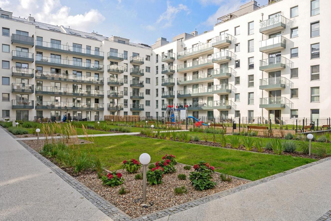 Angielska Grobla - City Center, Marina & Parking By Downtown Apartments Гданьск Экстерьер фото