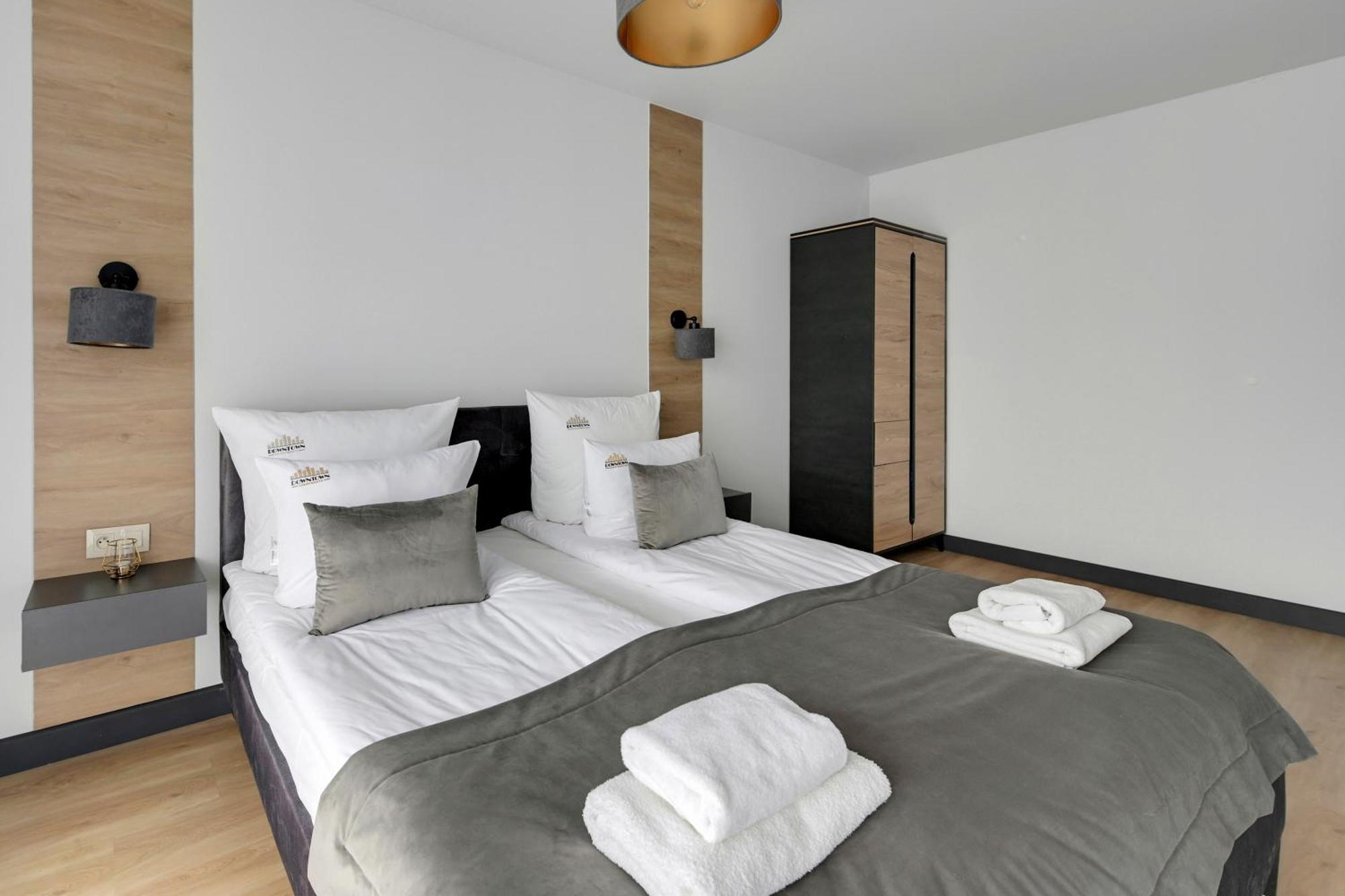 Angielska Grobla - City Center, Marina & Parking By Downtown Apartments Гданьск Экстерьер фото